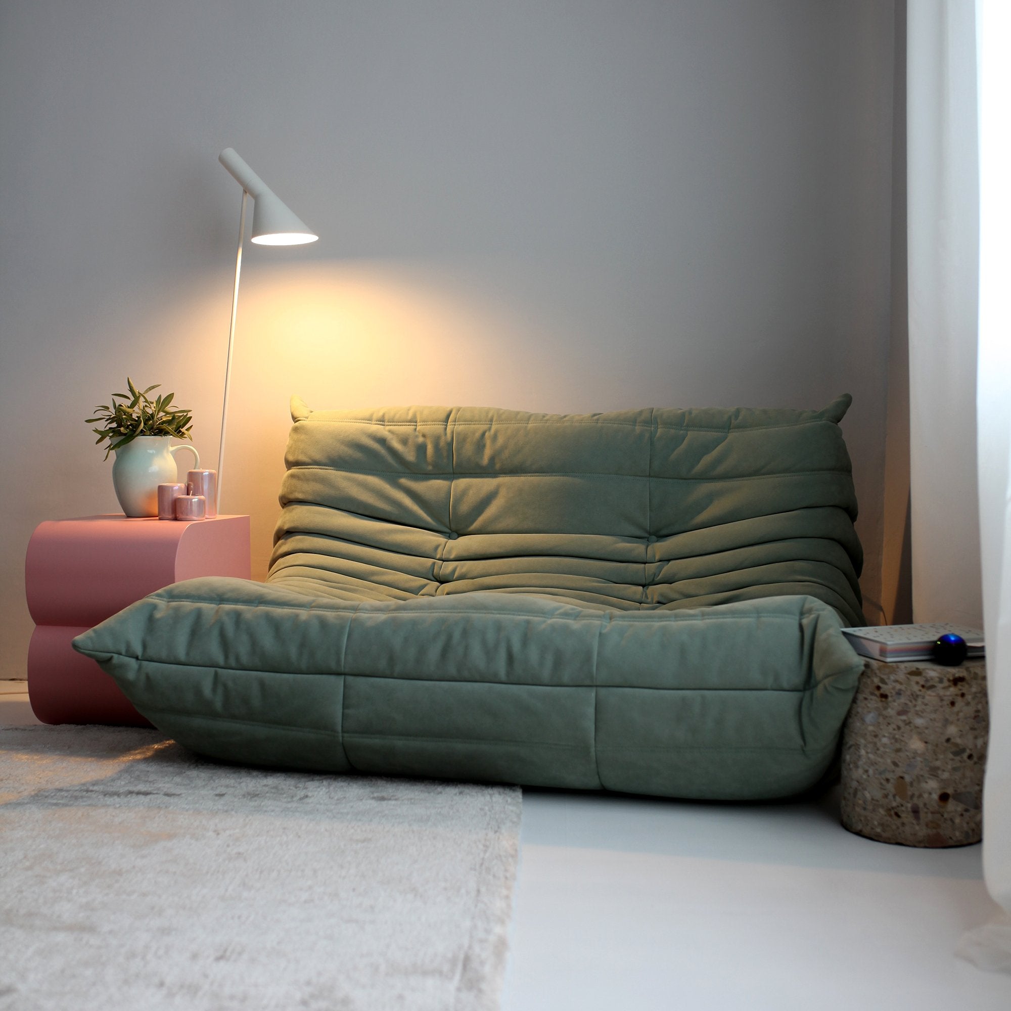 ligne roset Togo grün, gebrauchte Designermöbel bei Revive in Köln, ligne roset, ligne roset togo, ligne roset sofa, ligne roset multy, ligne roset schlafsofa, ligne roset outlet, sofa ligne roset, schlafsofas ligne roset, ligne roset schlafsofa multy