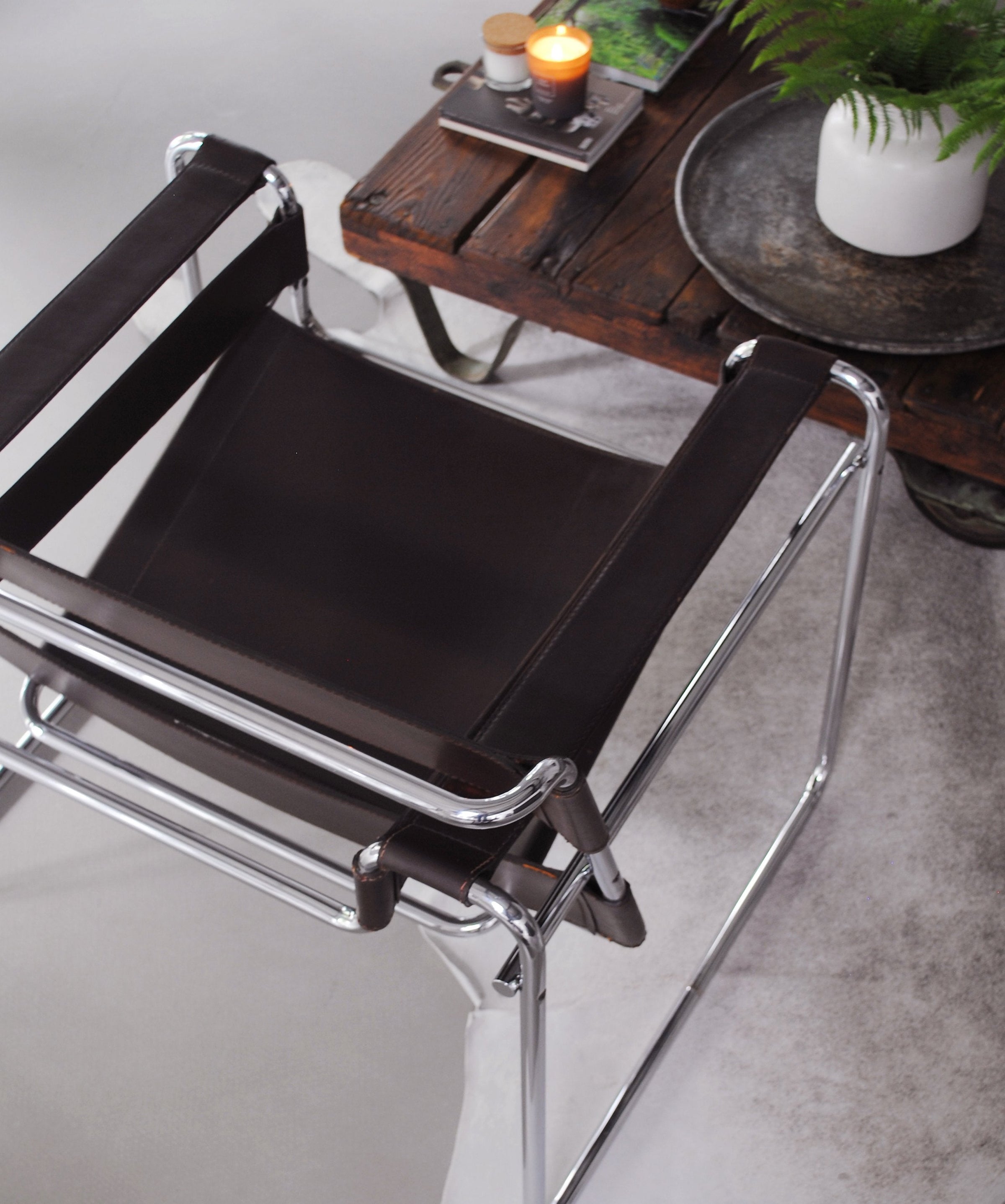 Gebrauchtmöbel, Revive köln, knoll, knoll international, knoll möbel, saarinen tisch, knoll sofas, diamond chair, knoll sessel, knoll textil, wassily chair, wassily chair knoll, möbel online kaufen