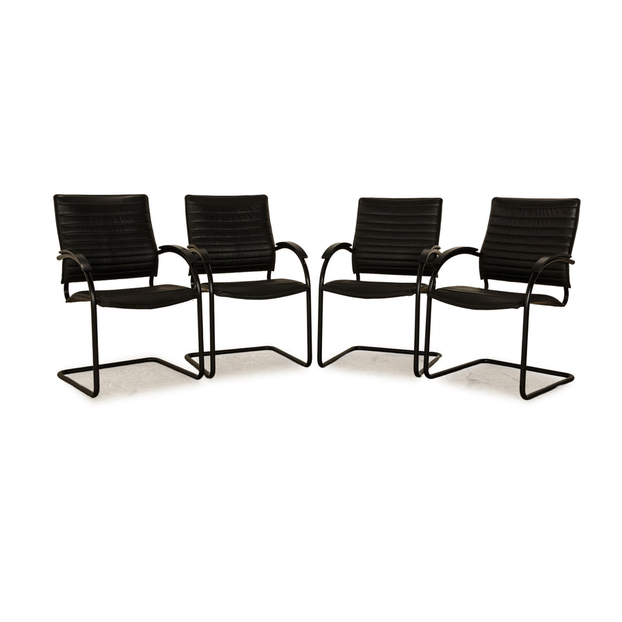 Lot de 4 chaises Thonet S 74 en cuir noir Vintage