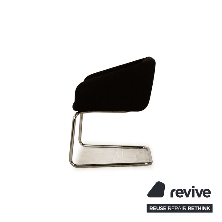 Lot de 4 chaises Thonet S893 en tissu noir cantilever