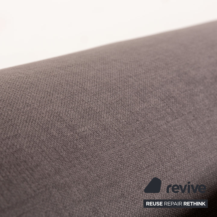 Canapé trois places en tissu gris Cassina Met 250, retapissé
