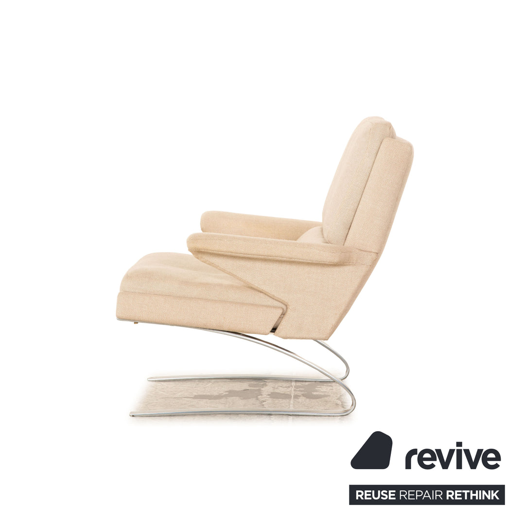 Fauteuil Cor Swing en tissu crème