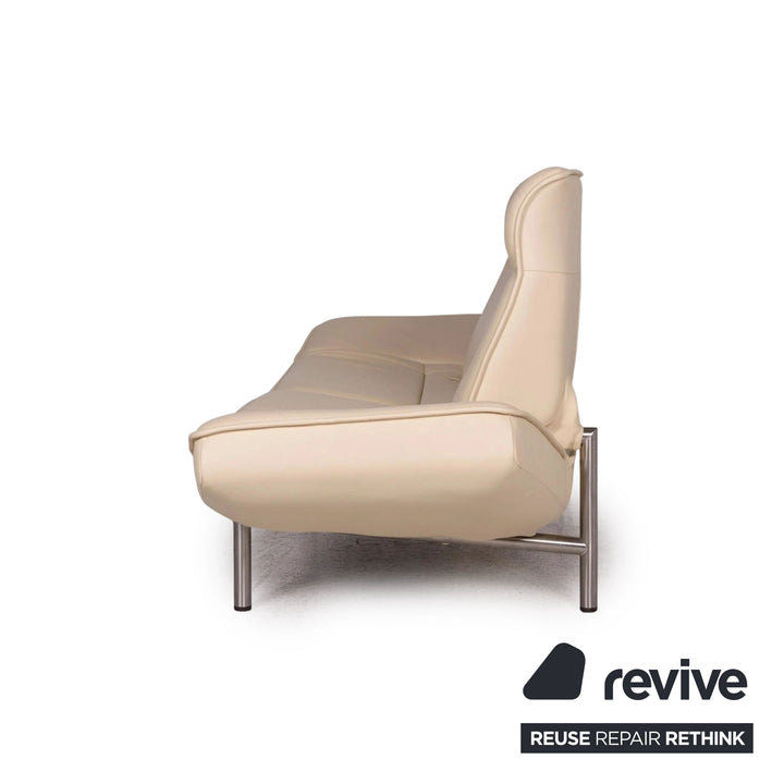 Canapé deux places en cuir beige de Sede DS-450 crème avec fonction de relaxation manuelle par Thomas Althaus