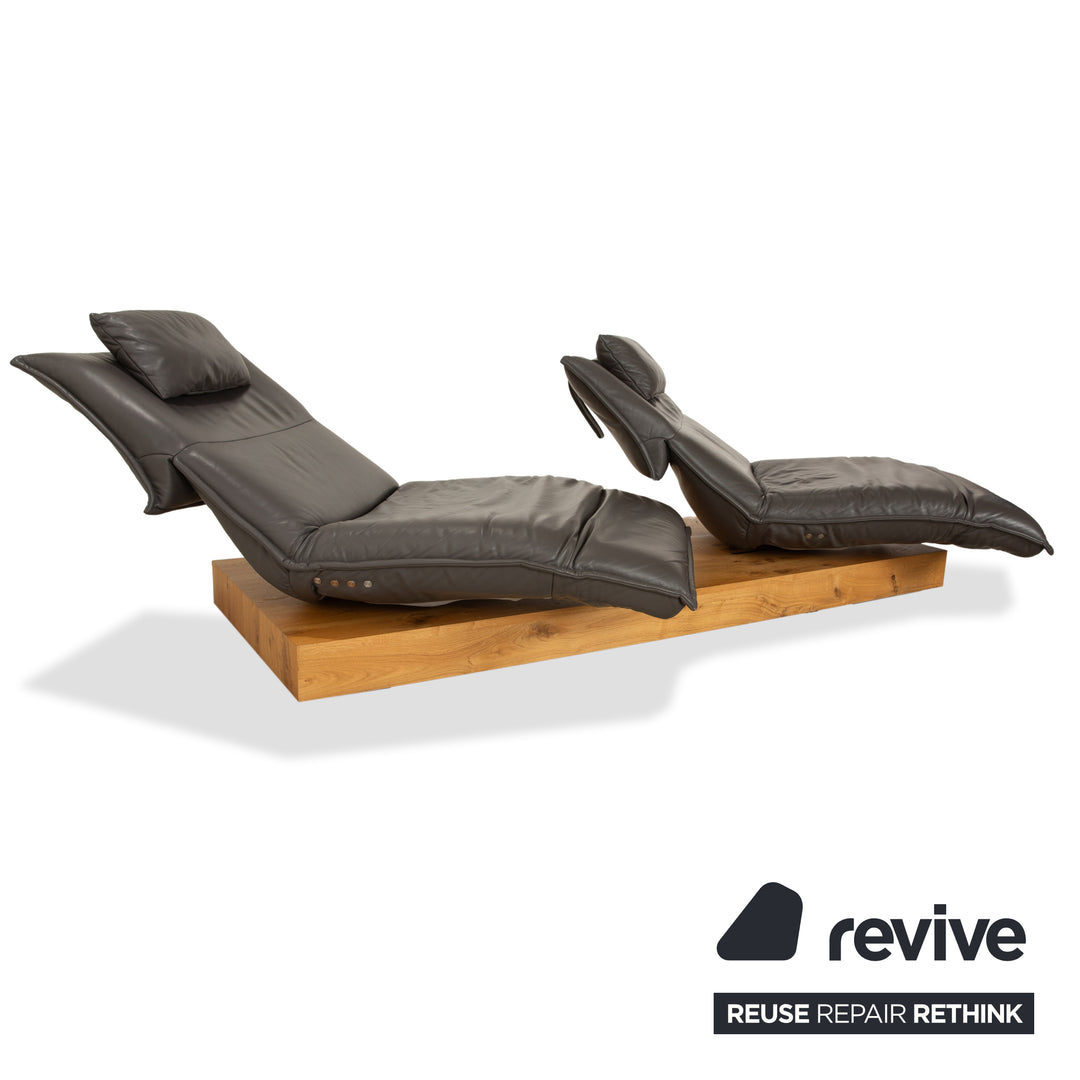 Canapé deux places en cuir gris foncé avec fonction électrique Koinor Free Motion Edit 1