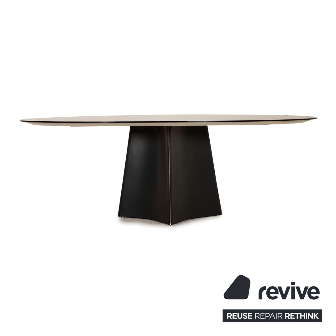 Matteo Grassi Glass Table Black dining table