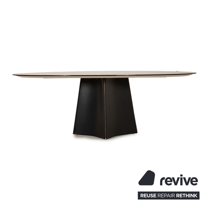 Matteo Grassi Glass Table Black dining table