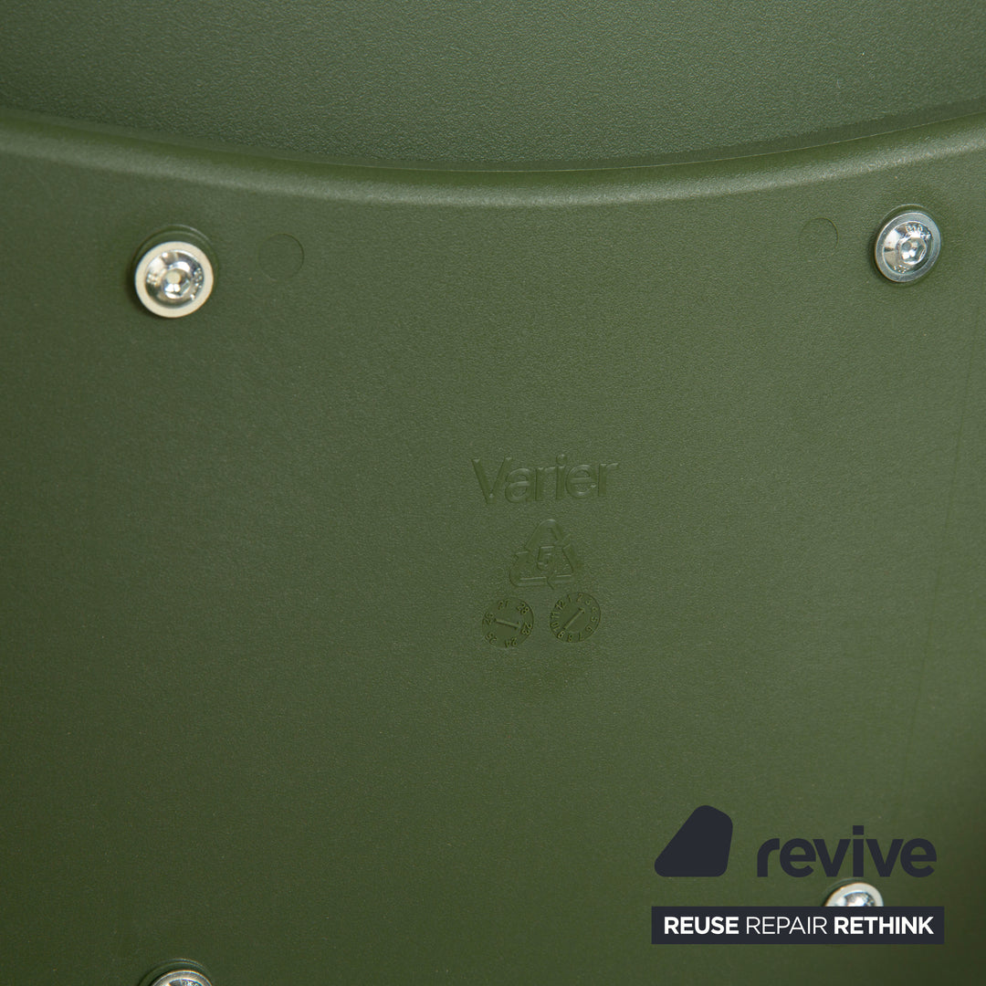 Chaise à bascule Varier Social Tilt en plastique vert par Snøhetta