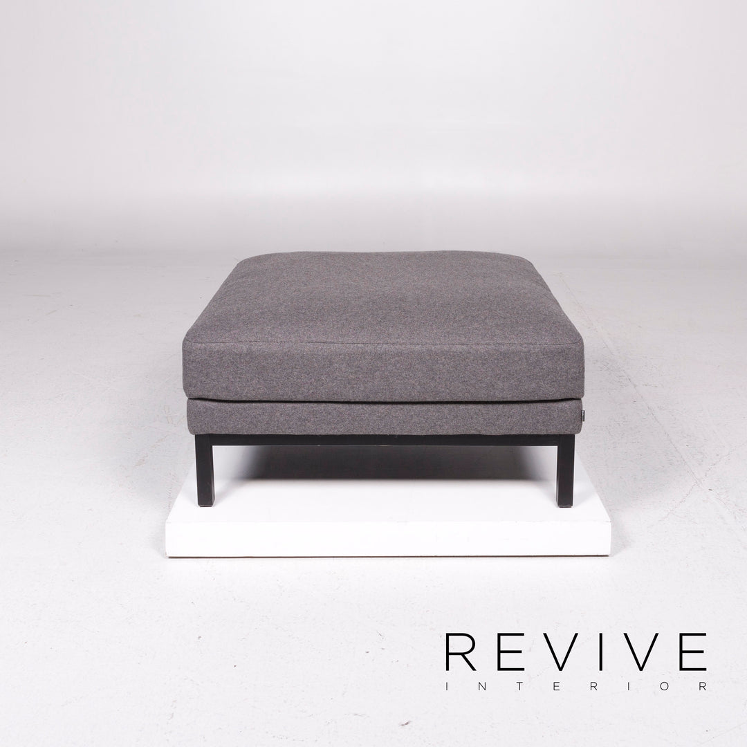 Bolia North Sofa Stoff Garnitur Grau 1x Dreisitzer 1x Hocker #11888