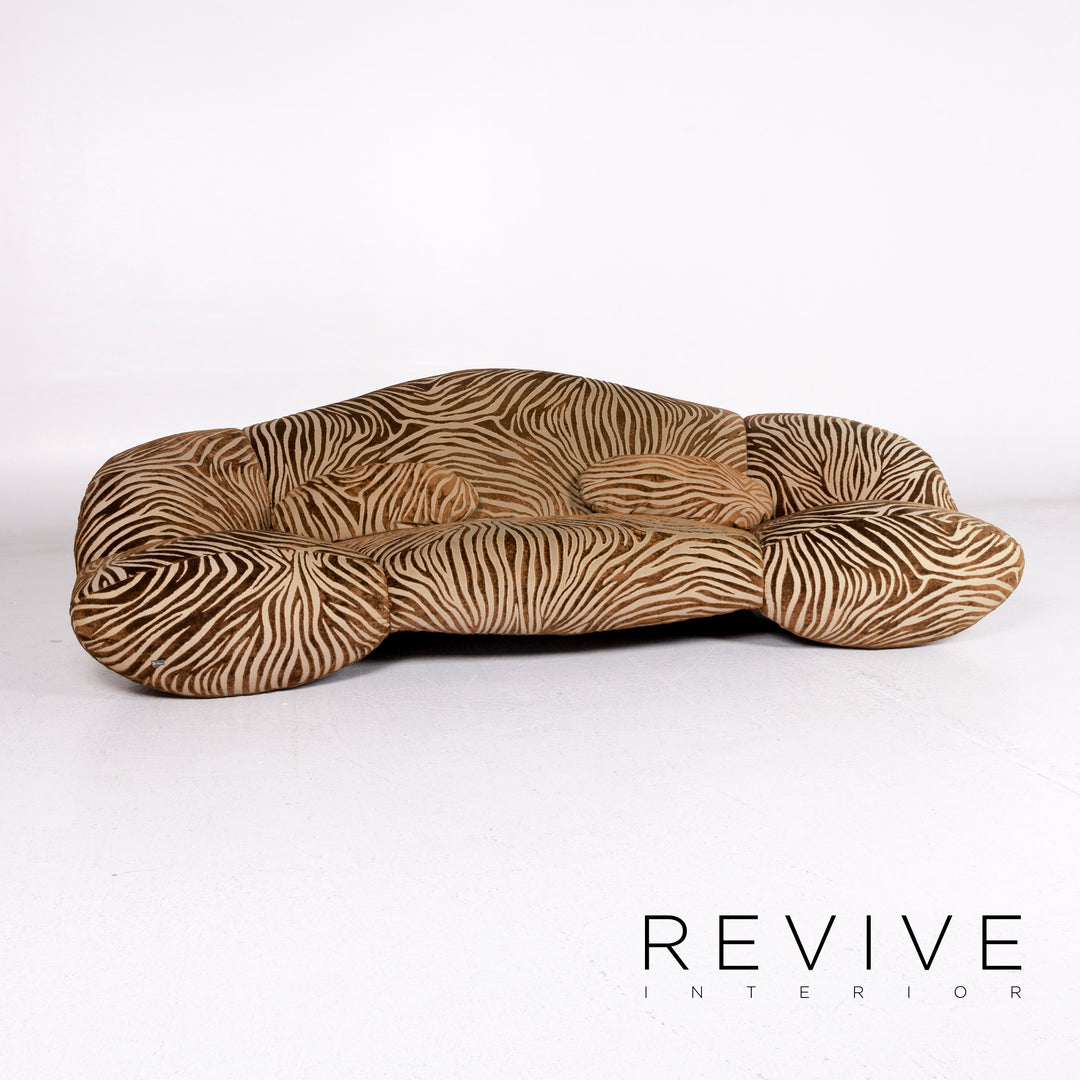 Canapé en tissu Bretz Mumba marron trois places à motifs imprimés animaux #10977