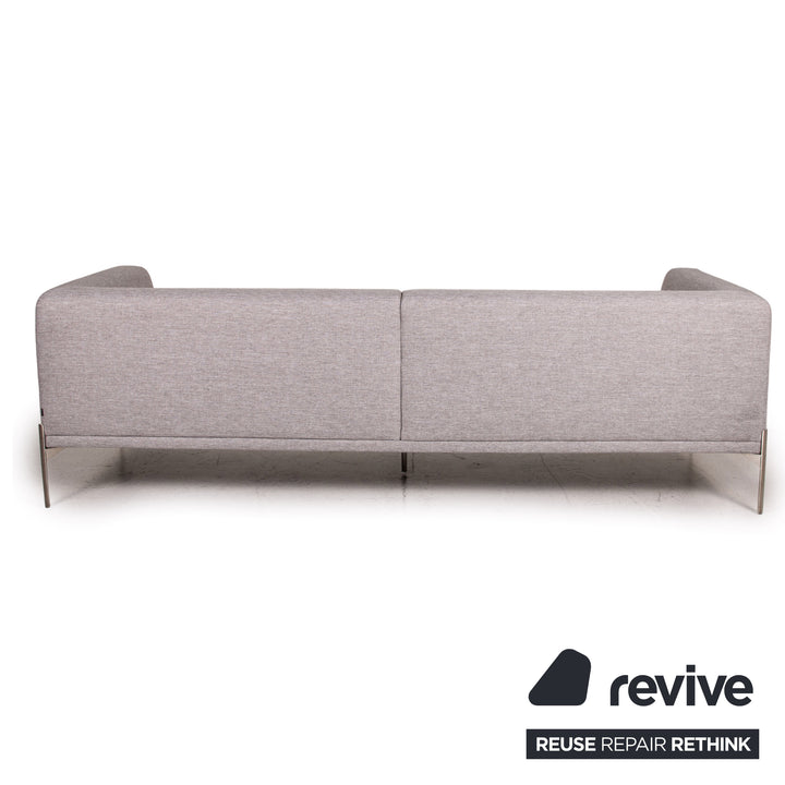 Bolia Caisa Stoff Sofa Grau Hellgrau Dreisitzer Couch