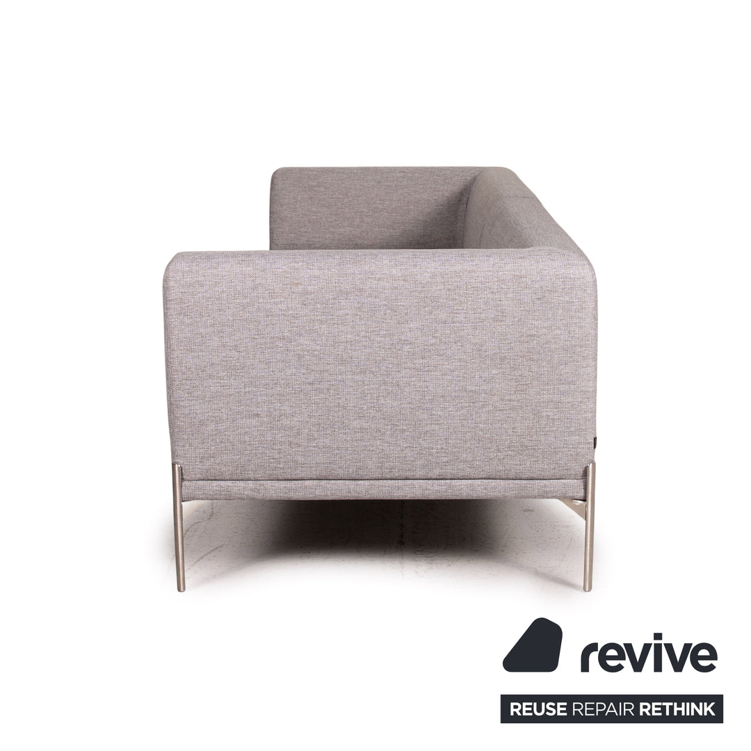 Bolia Caisa Stoff Sofa Grau Hellgrau Dreisitzer Couch