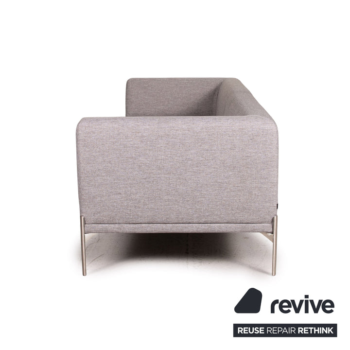 Bolia Caisa Stoff Sofa Grau Hellgrau Dreisitzer Couch