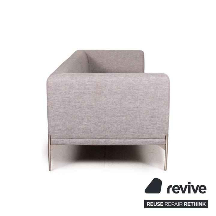 Bolia Caisa Stoff Sofa Grau Hellgrau Dreisitzer Couch