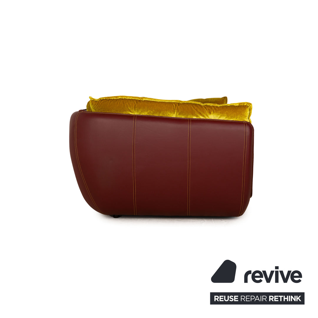 Bretz Cupcake Stoff Dreisitzer Grün Gelb Rot Sofa Couch