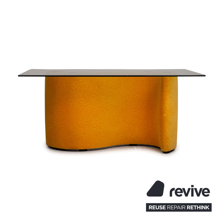 Bretz glass dining table yellow