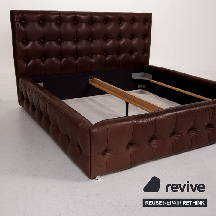 Bretz Chesterfield Leder Bett Braun 200cm x 200cm inkl. Truhen #14987