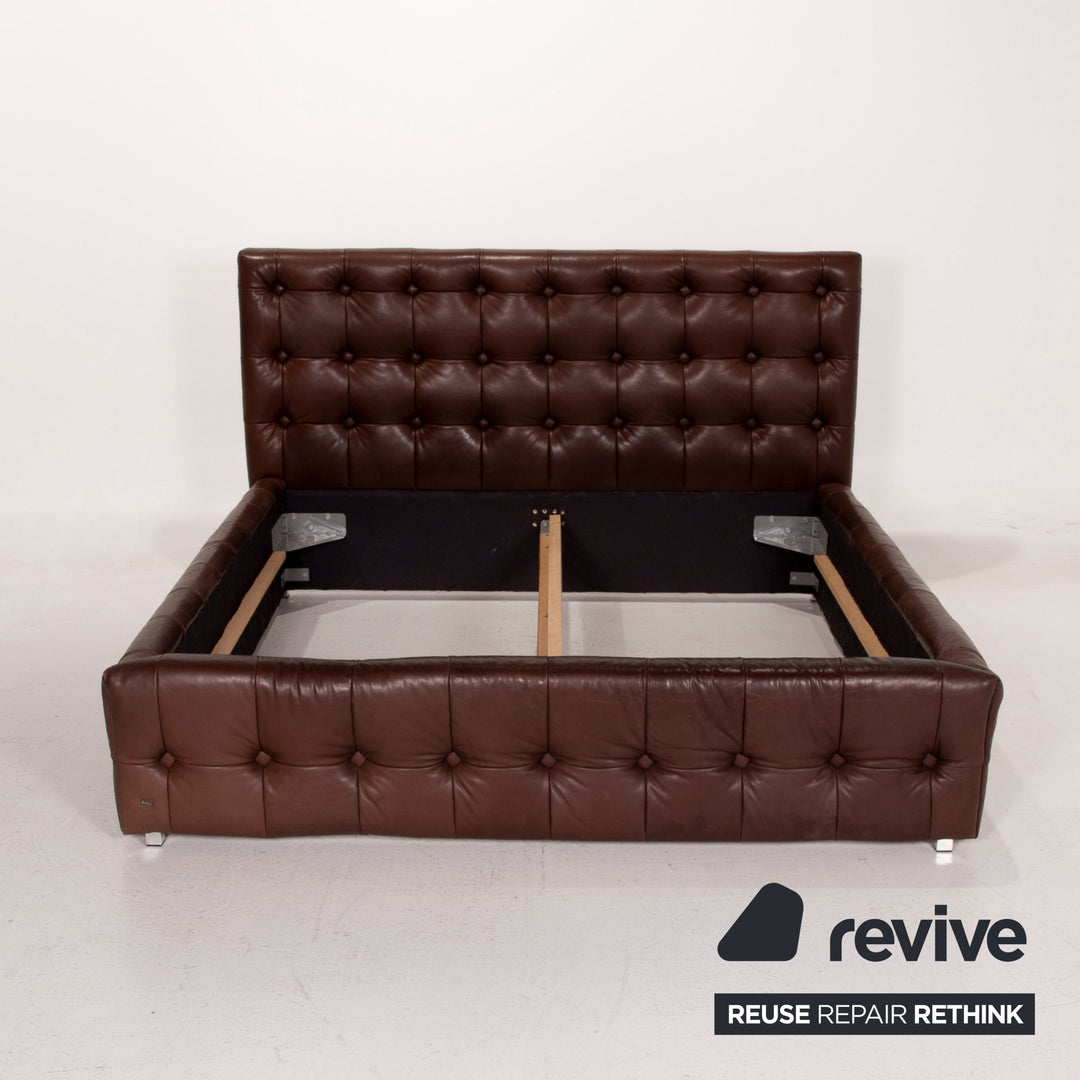 Bretz Chesterfield Leder Bett Braun 200cm x 200cm inkl. Truhen #14987