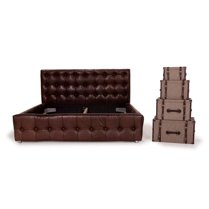 Bretz Chesterfield Leder Bett Braun 200cm x 200cm inkl. Truhen #14987