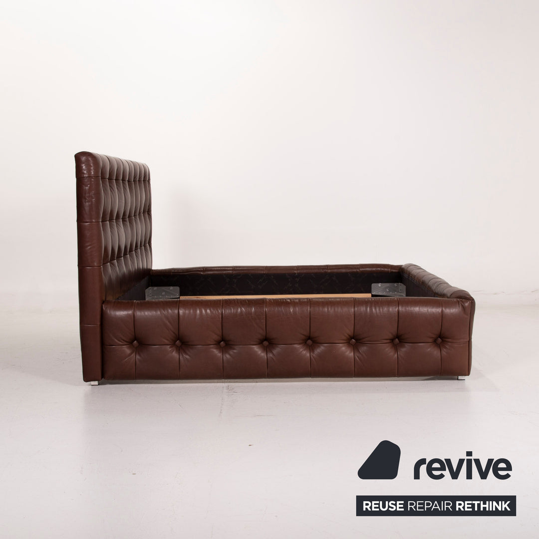 Bretz Chesterfield Leder Bett Braun 200cm x 200cm inkl. Truhen #14987