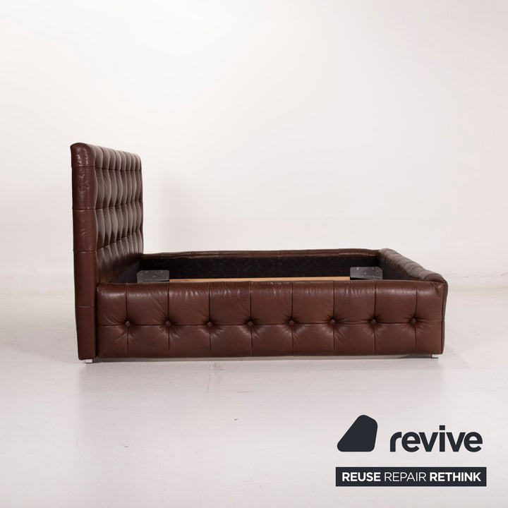 Bretz Chesterfield Leder Bett Braun 200cm x 200cm inkl. Truhen #14987