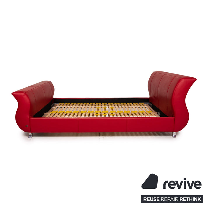 Lit double Bretz Moon cuir rouge lit 160x200cm