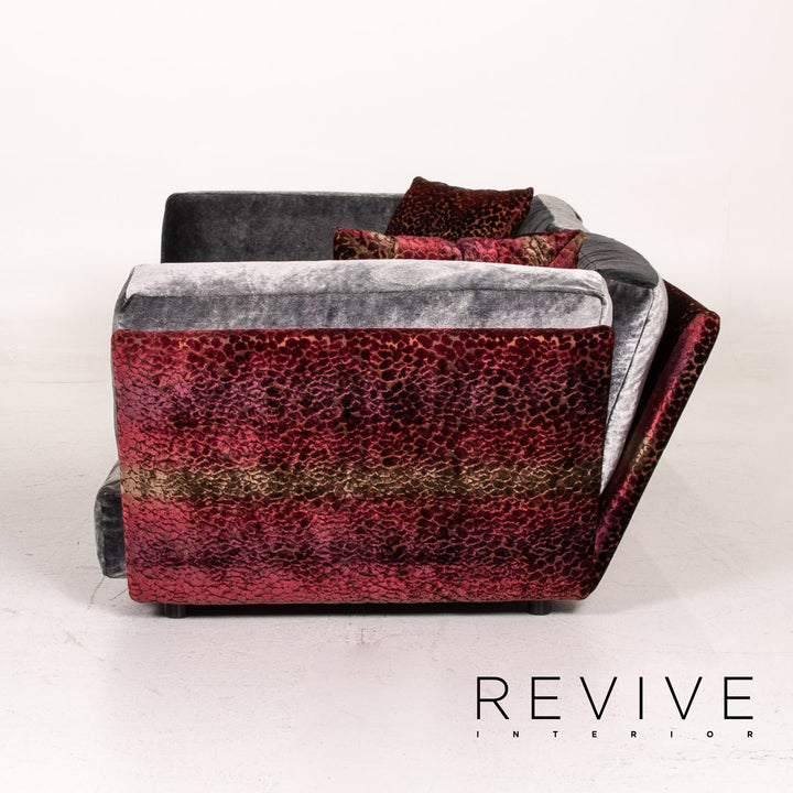 Bretz Napali Samt Stoff Ecksofa inkl. Plexiglastisch Grau Beere Sofa Couch #15432