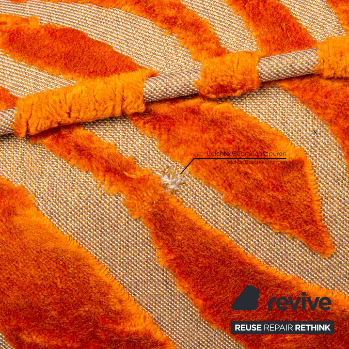 Canapé en tissu Bretz Slow Rider orange, motif de canapé quatre places