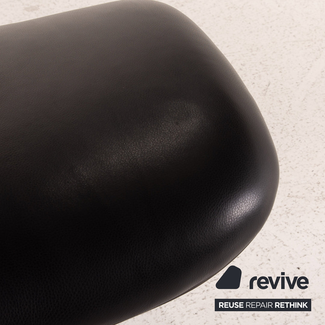 Cor Shrimp Leather Armchair Black incl. footstool