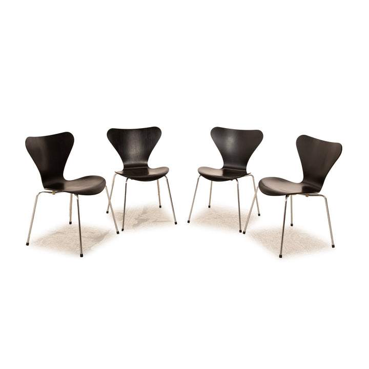 Lot de 4 chaises en bois Fritz Hansen série 7 noir