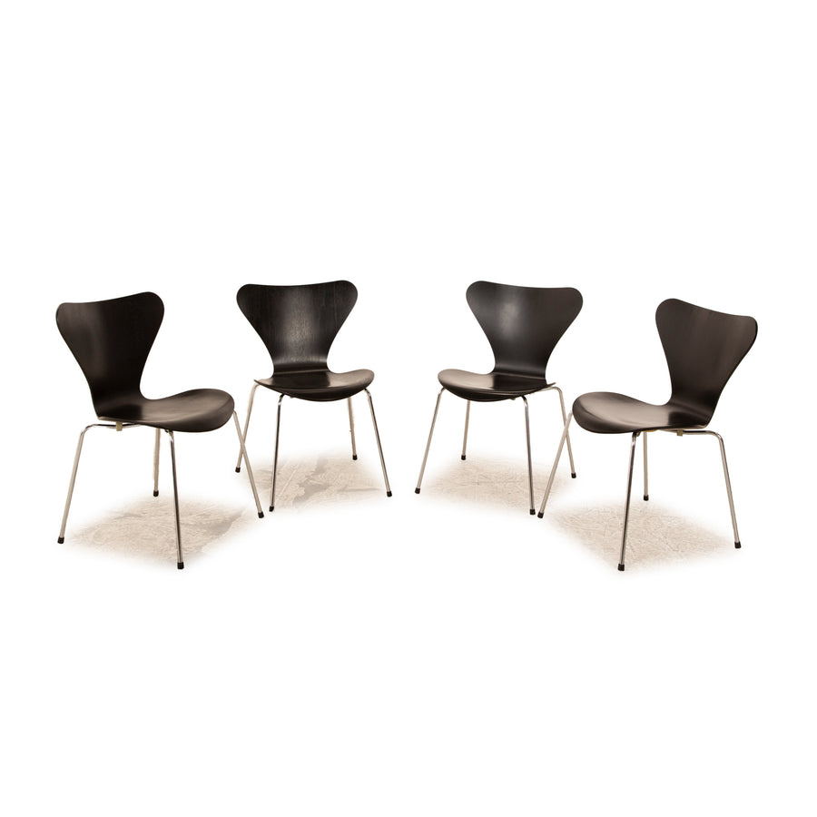 Lot de 4 chaises en bois Fritz Hansen série 7 noir