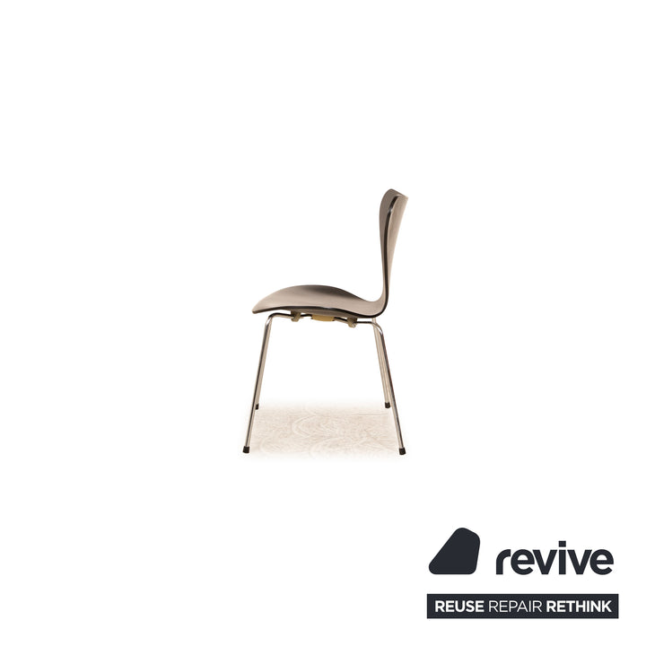 Lot de 4 chaises en bois Fritz Hansen série 7 noir