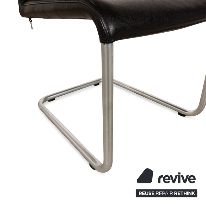 Lot de 4 chaises cantilever Hülsta D2 en cuir noir