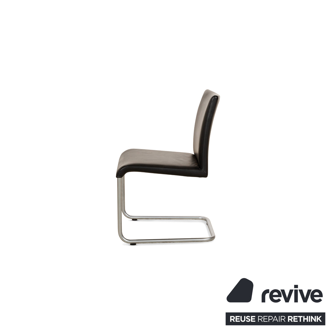 Lot de 4 chaises cantilever Hülsta D2 en cuir noir