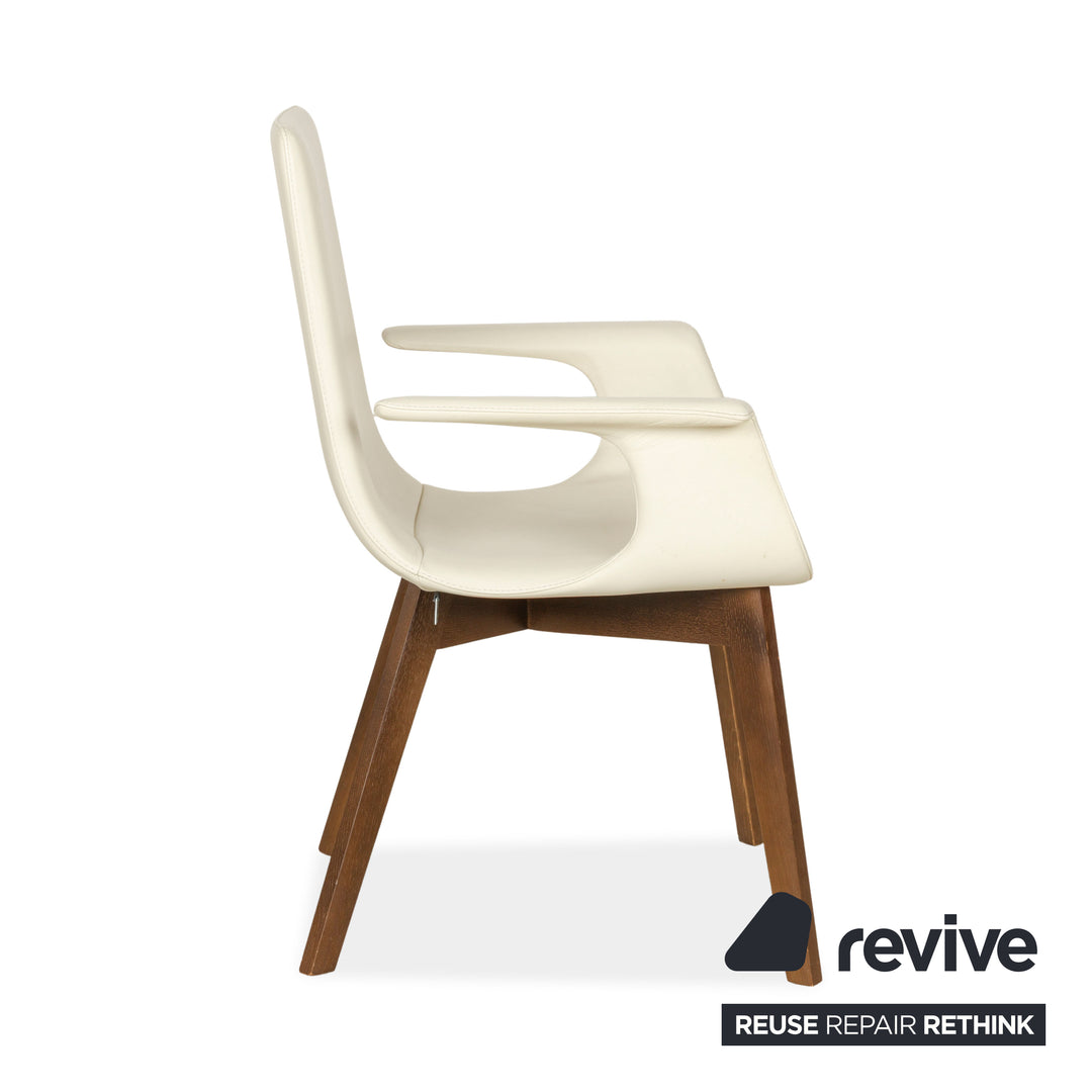 Set of 4 Hülsta D27 leather chairs cream