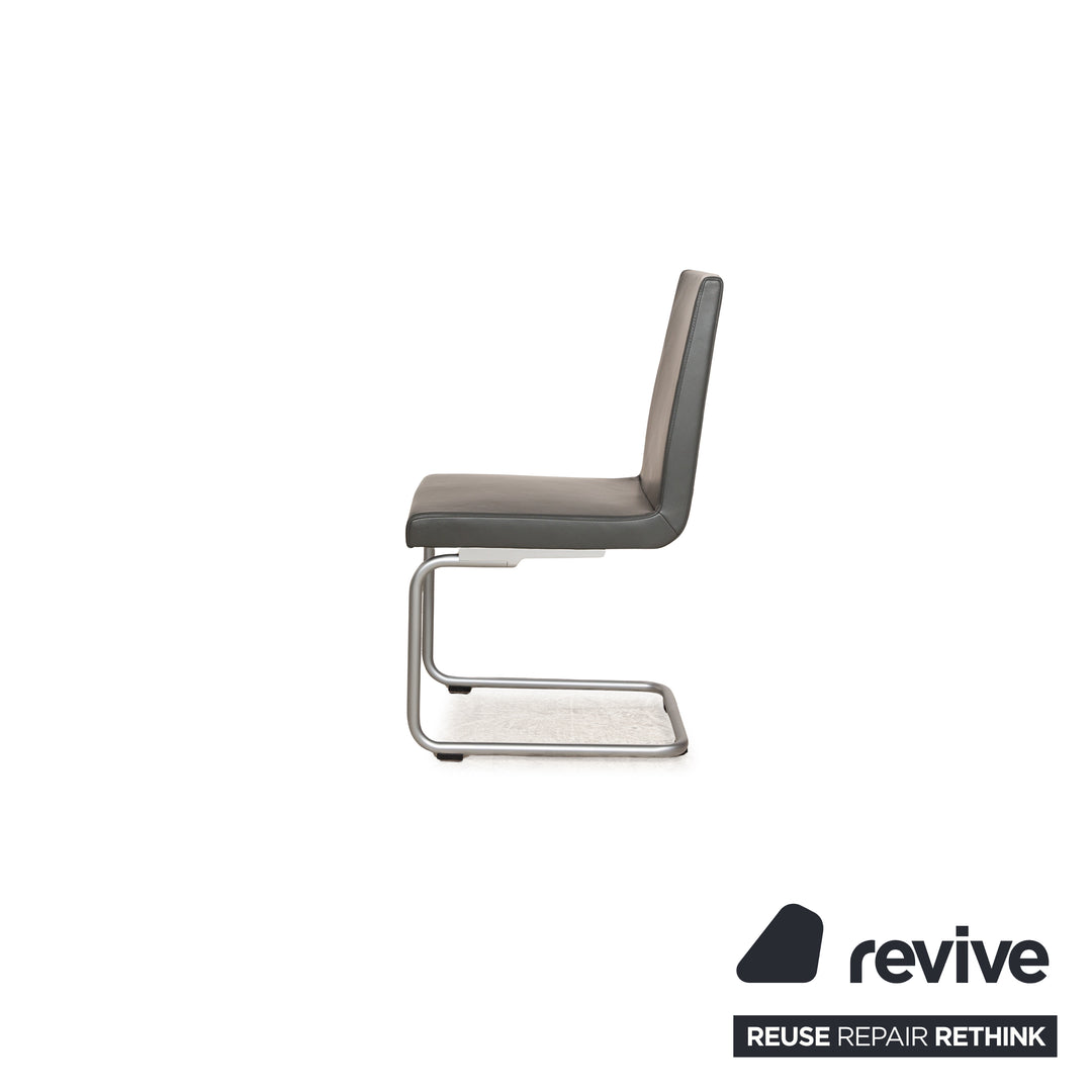 Lot de 4 chaises en cuir Rolf Benz 620 gris salle à manger