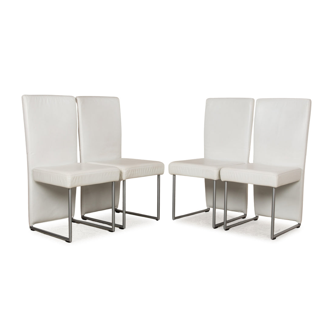 Lot de 4 chaises en cuir Rolf Benz 7400 blanches salle à manger