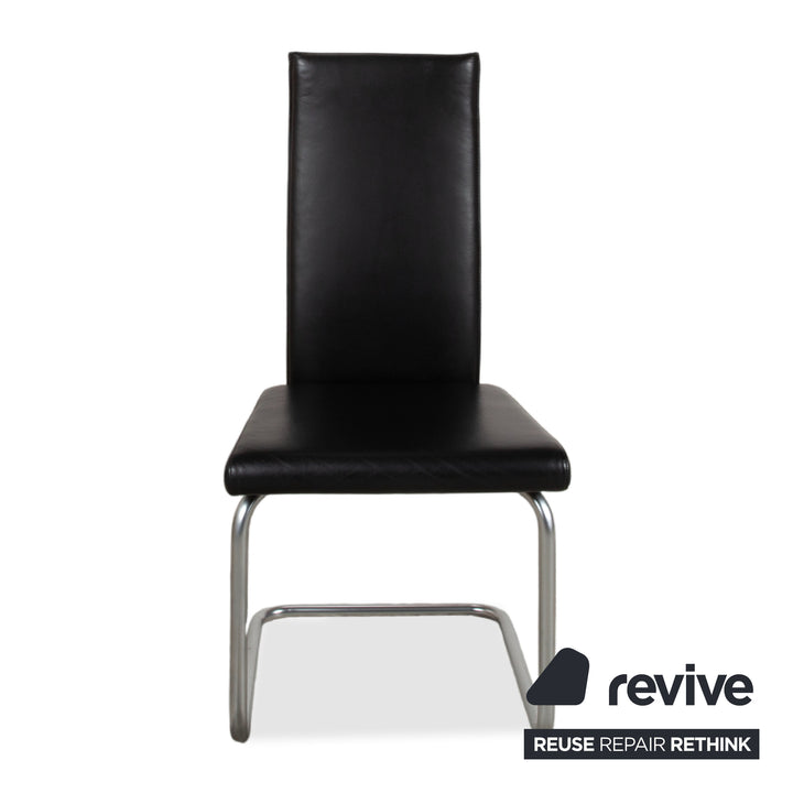 Ensemble de 6 chaises en cuir Ronald Schmitt, finition chrome noir, salle à manger