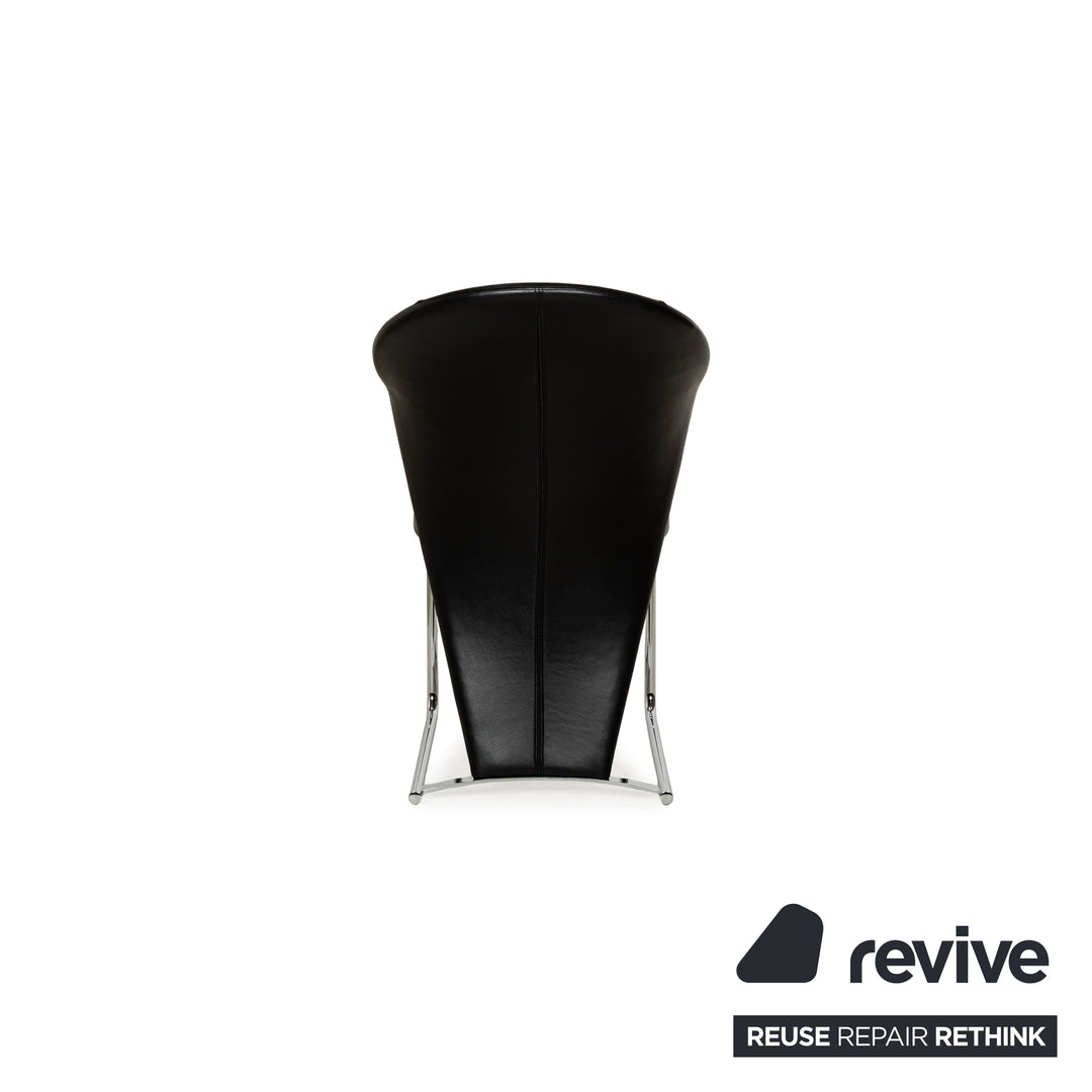 Lot de 4 chaises Ronald Schmitt RST 34 en cuir noir