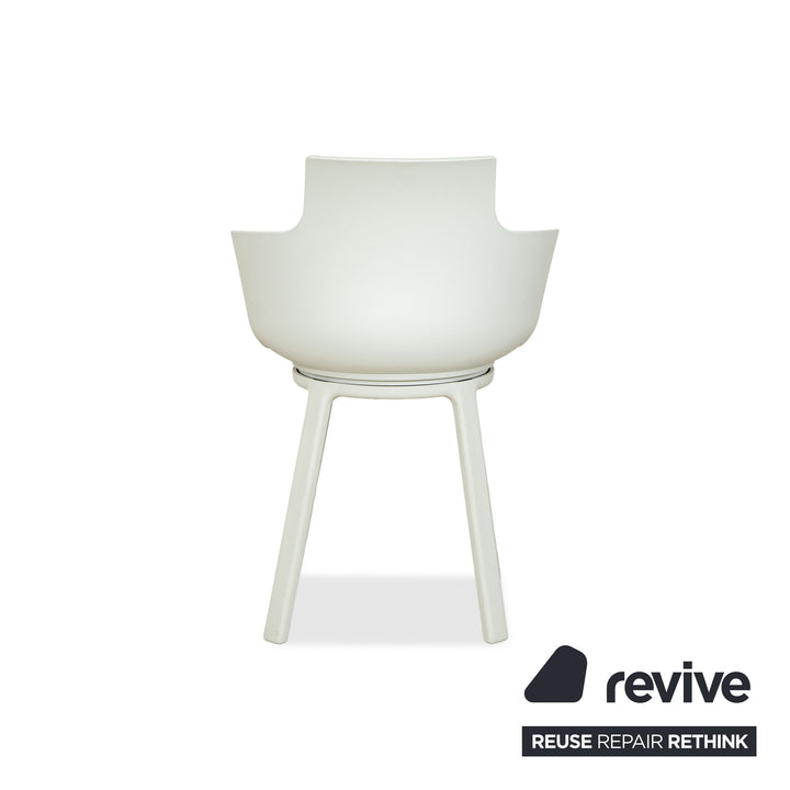 Lot de 4 chaises pivotantes Varier Social Turn Winter White en plastique blanc par Snøhetta