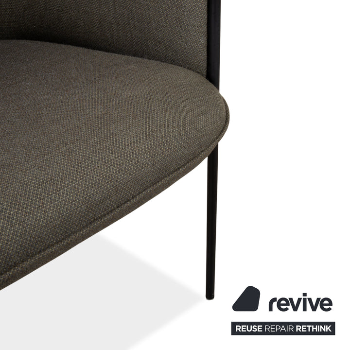 Ensemble de 4 chaises Wendelbo Sepal, tissu : laine, gris Fiord de Kvadrat, structure : acier noir, Luca Nichetto