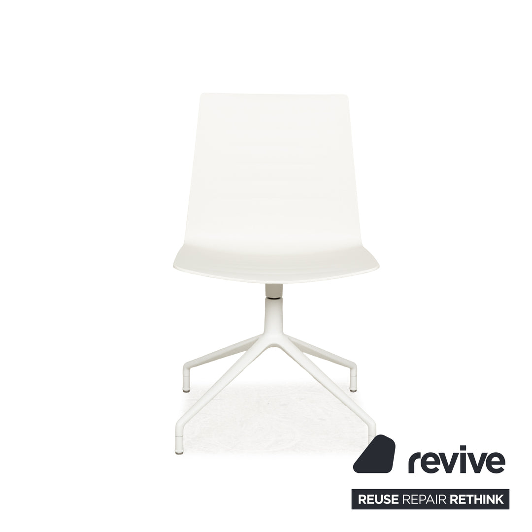 Lot de 6 chaises plastique Andreu World blanc crème fonction manuelle