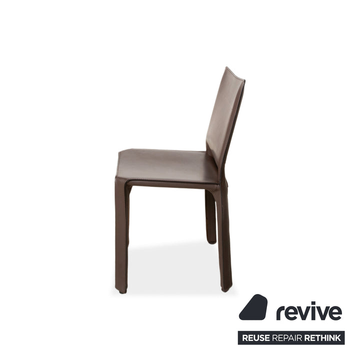 Suite de 6 chaises Cassina Cab 412 en cuir marron