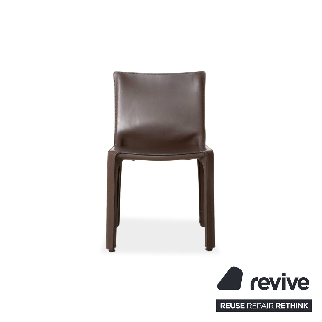 Suite de 6 chaises Cassina Cab 412 en cuir marron