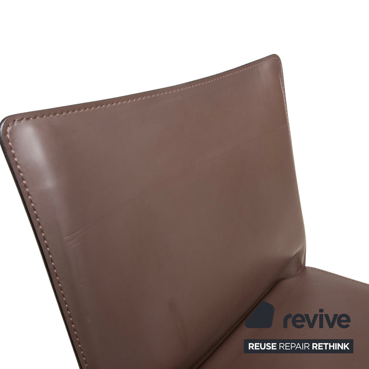 Suite de 6 chaises Cassina Cab 412 en cuir marron