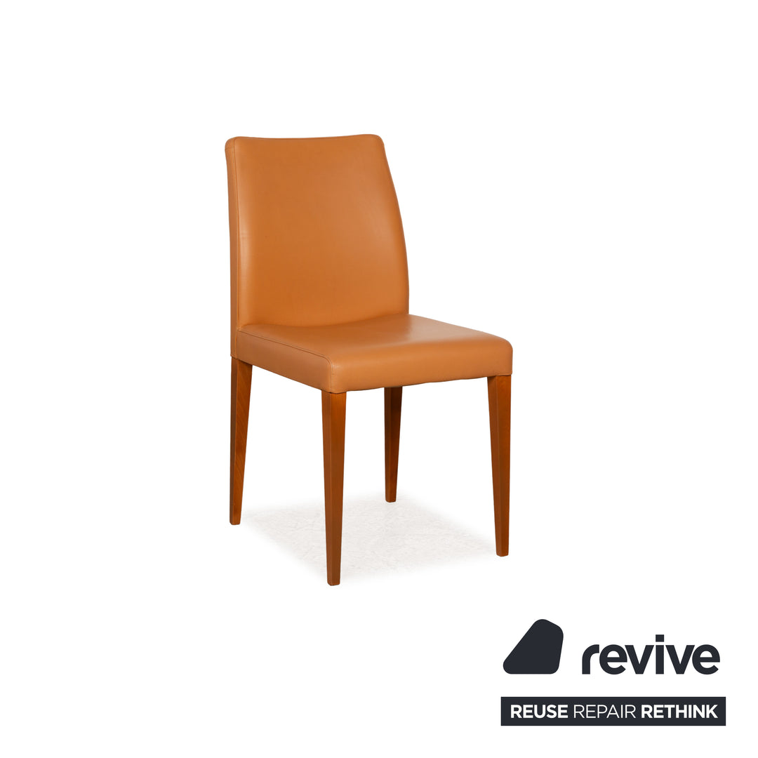 Ensemble de 6 chaises en cuir Poltrona Frau orange et beige