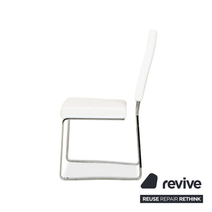 Ensemble de 8 chaises en cuir Bacher, blanc et crème, pour la salle à manger