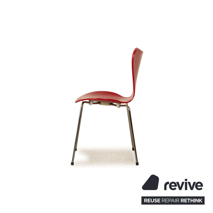 Lot de 8 chaises en bois Fritz Hansen rouge salle à manger