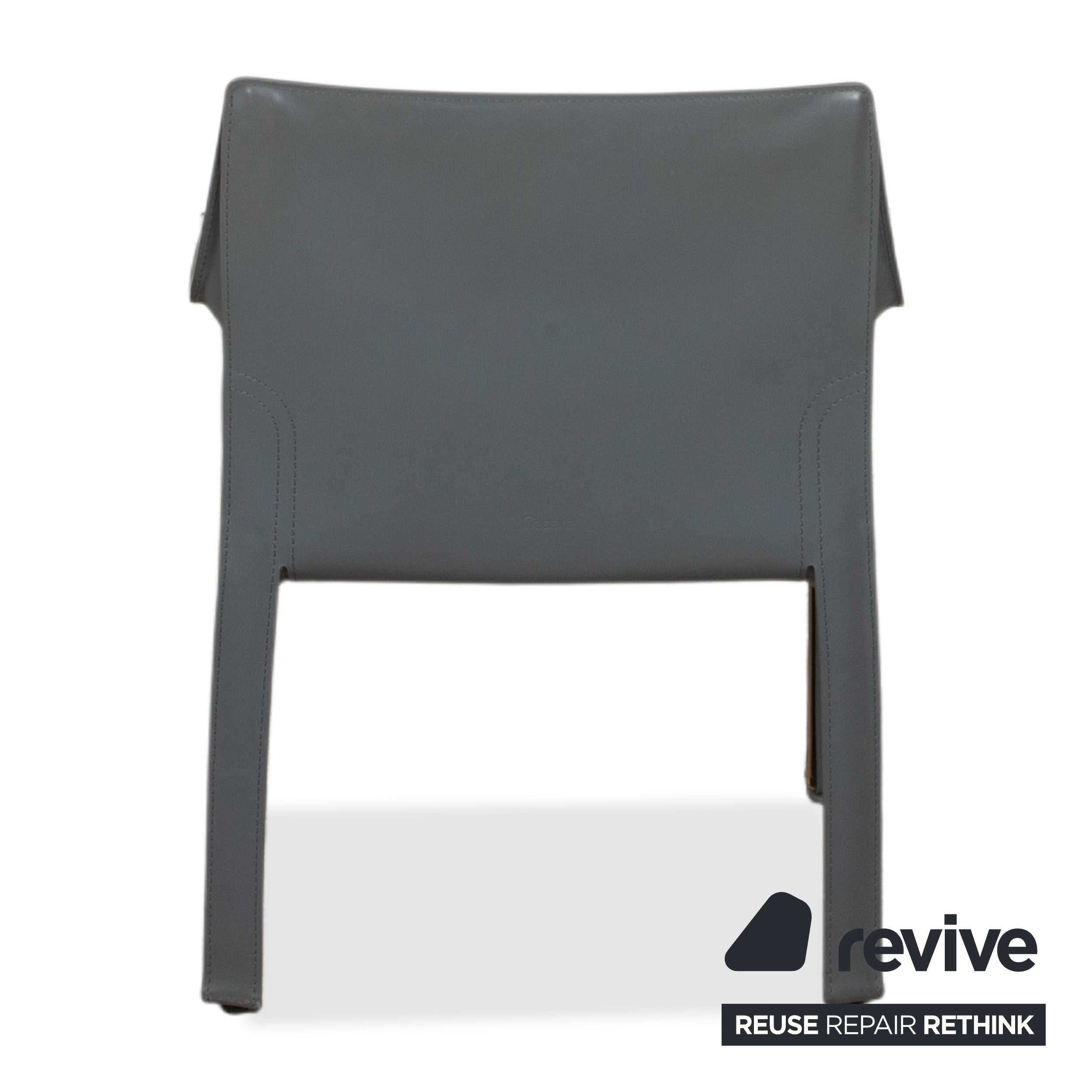 Lot de 8 chaises Cassina Cab 413, garniture en cuir gris, cuir pleine fleur, Mario Bellini