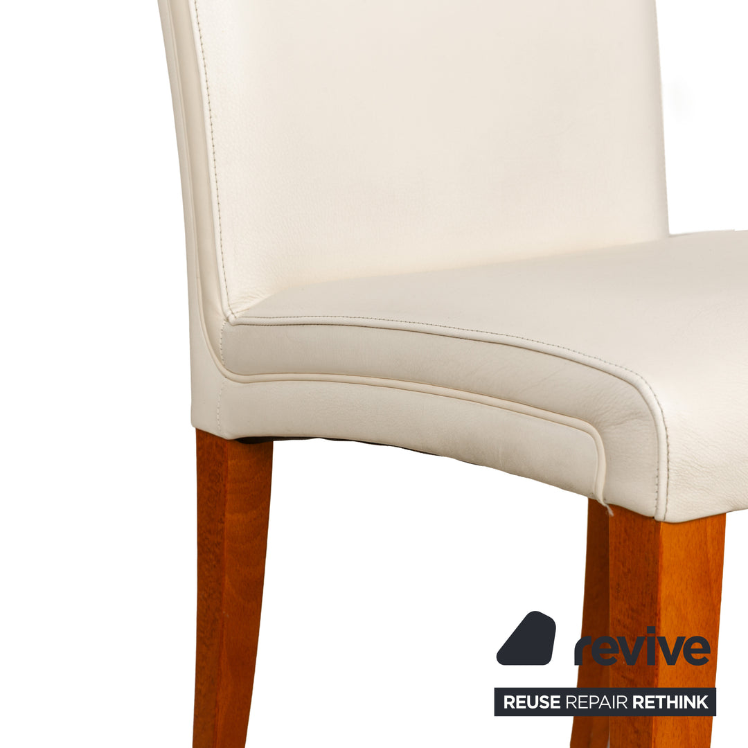 Ensemble de chaises 8 places Poltrona Frau Vittoria en cuir, bois, blanc crème, salle à manger