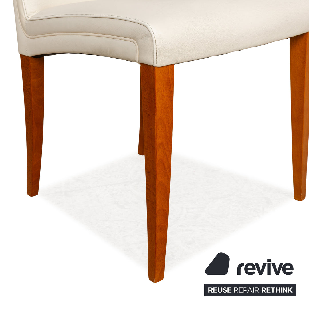 Ensemble de chaises 8 places Poltrona Frau Vittoria en cuir, bois, blanc crème, salle à manger